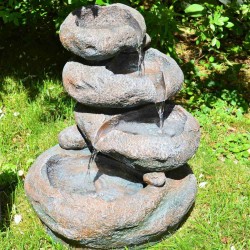 Solcelle Fontæne med batteri "Kampesten"